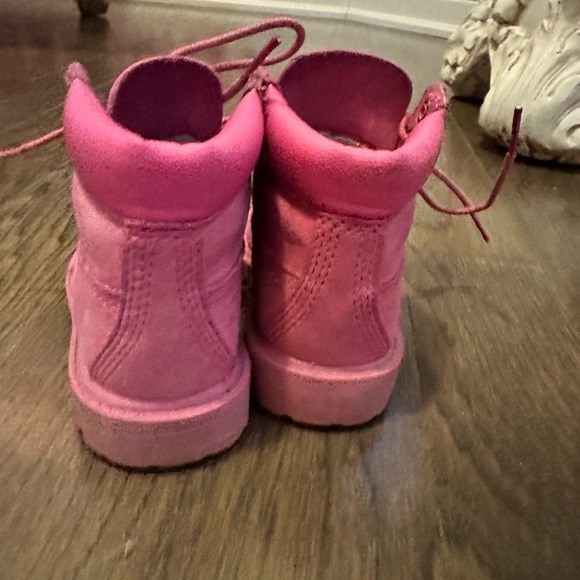 Toddler pink timberlands - Picture 3 of 5